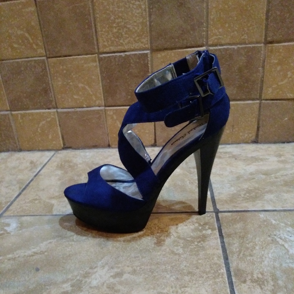 Michael Antonio blue Emelie platform sandal